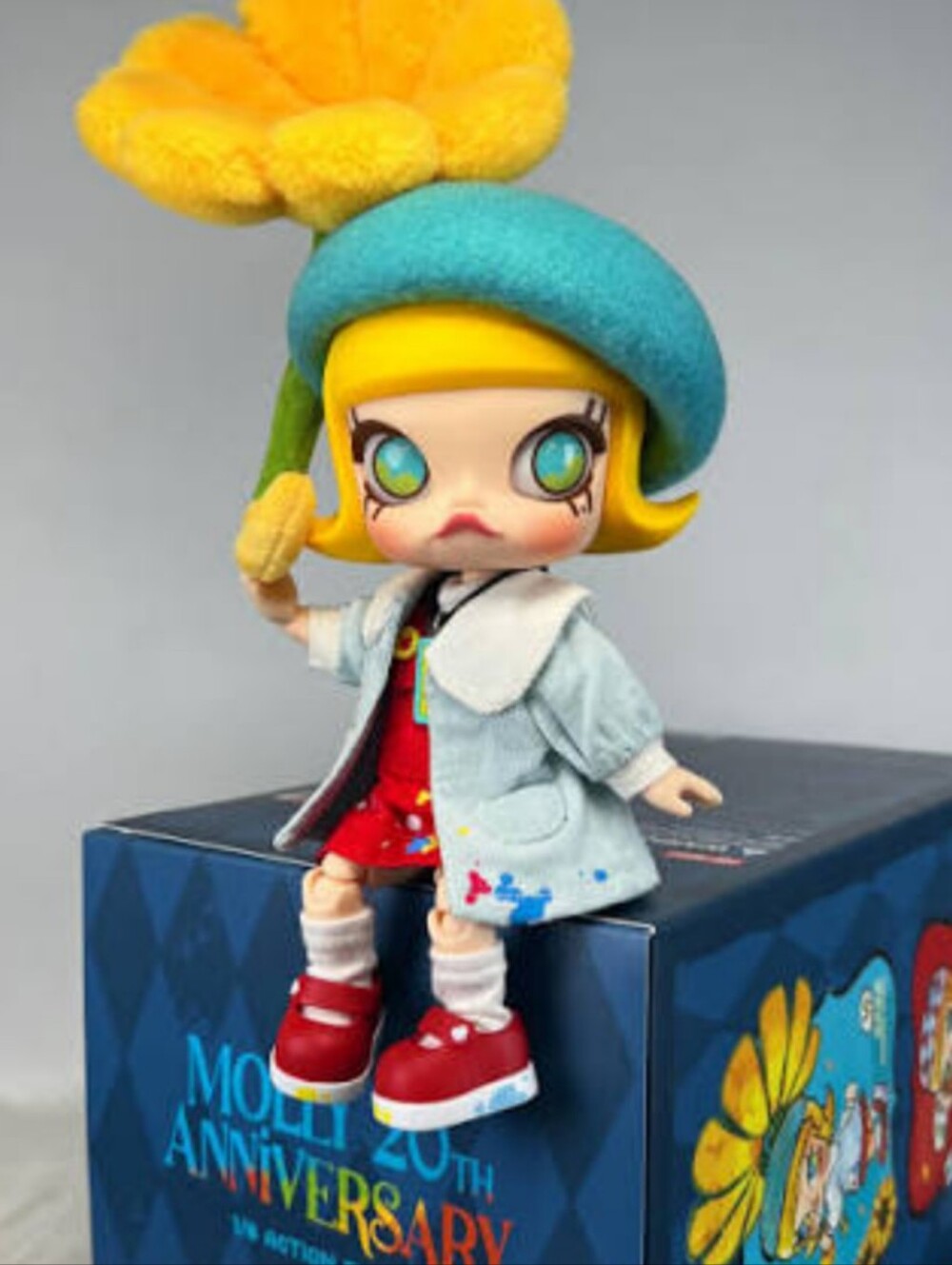 Molly 20th Anniversary Pop Mart 1/8 Figure Box - sealed blind box.